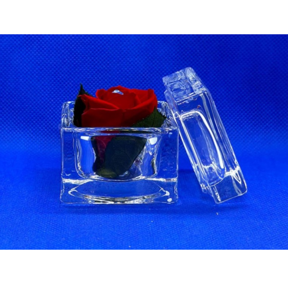 Scrigno e rosa stabilizzata